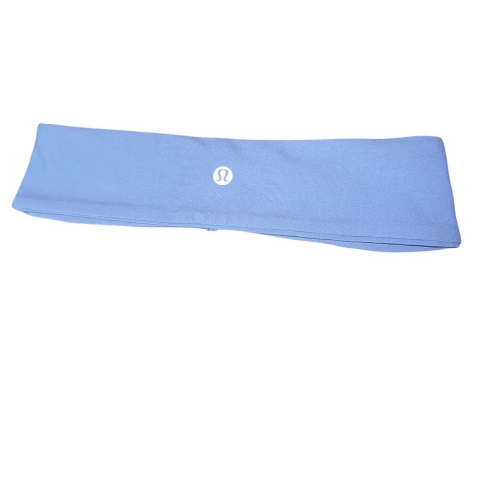NWOT Lululemon Fly away tamer headband